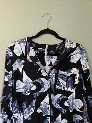 New Soma Piped Long Sleeve Notch Pajama Top Size Medium Whimsical Wings Black thumbnail 6