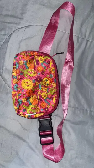 Pink Crossbody/Fannypack bag thumbnail 1