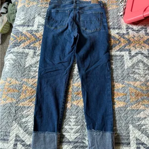 American Eagle Outfitters CUFF Cropped Jeans thumbnail 3