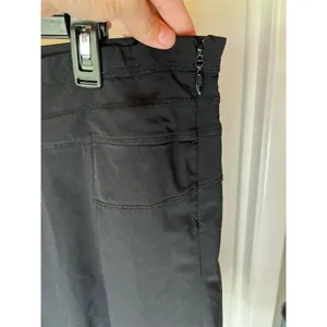 Athleta Women's All Day Skort Black Size 14 Athletic Skirt with Pockets thumbnail 2