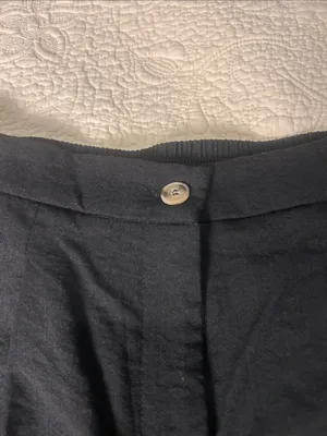 Classic Black Women's Bermuda Shorts Size L thumbnail 3