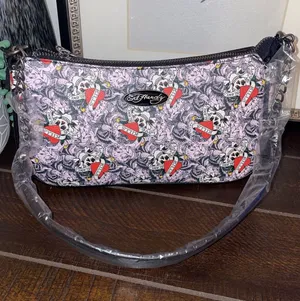NWT!! Ed Hardy “Love Kills Slowly” Pink Tattoo-Print Crossbody Shoulder Bag thumbnail 1