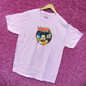 Mickey and Friends Donald Duck Pluto Goofy Disney Tee L thumbnail 3