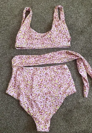 Roselypink High Waisted Animal Print Swimsuit thumbnail 4