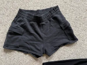 Hollister Ultra High-Rise Shorts Black Cargo Lounge thumbnail 1