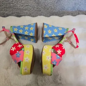 GB Ulti-Mate Floral Rainbow Rhinestone Ankle Strap Platform Sandals thumbnail 3