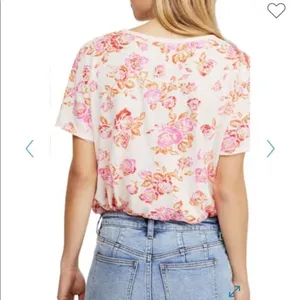 ✨HP✨NWOT✨Free People Tourist T-Shirt Pink Floral Blush✨ thumbnail 4
