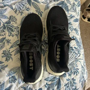 Women’s Adidas Ultraboost thumbnail 4