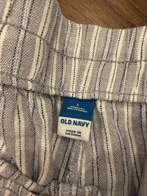 Old Navy Blue and White Striped Casual Women's Shorts Large - C73-012 thumbnail 2