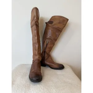 Vince Camuto Bollo Knee-High Brown Leather Studded Riding Boots Wm Sz 9 thumbnail 2