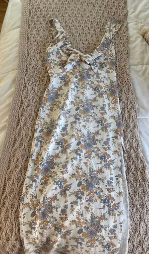 Abercrombie White floral midi dress thumbnail 1