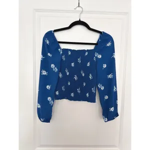Abercrombie & Fitch Blue Floral Smocked Square Neck Balloon Sleeve Top Medium thumbnail 2