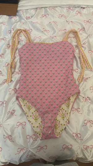 A loves a reversible swimsuit thumbnail 2