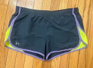 Under Armour Women's Athletic Shorts Gray Purple Size Medium Run Gym Workout thumbnail 1