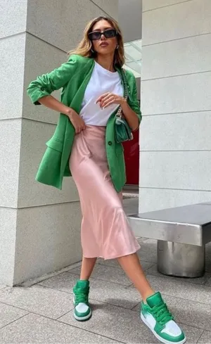 Zara midi a-line satin Skirts Size M  thumbnail 1