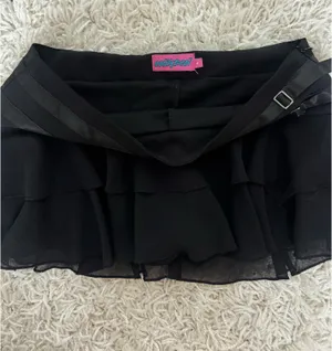 Edikted Black Skirt Low Rise thumbnail 3
