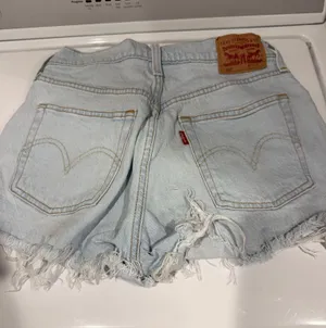 Levi’s 501 Shorts thumbnail 2