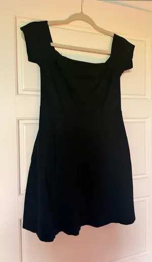 Free People Black Off-the-Shoulder Mini Dress thumbnail 1