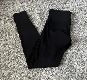 Lululemon Wunder Under Leggings 28” Size 6 thumbnail 2