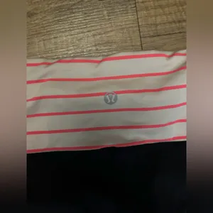 Lululemon capris thumbnail 3