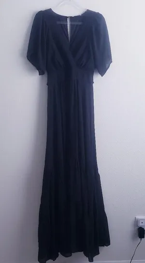 Baltic Born Katherine Maxi Dress Ruffle V-Neckline Ruffle New Without Tags thumbnail 1