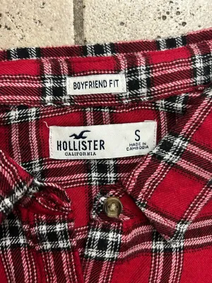 Like New Hollister women soft Red Plaid Button-Up Shirt size S thumbnail 5