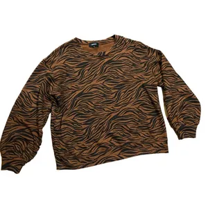 Monrow Zebra Full Sleeve Sweatshirt in Caramel sz Large‎ thumbnail 3