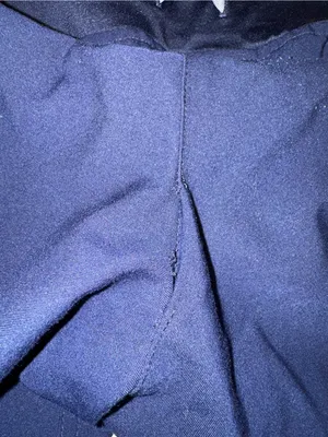 FIGS Technical Collection Scrub Joggers XL Navy | Minor Stitch Repair Needed thumbnail 6