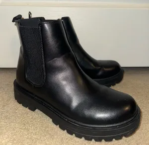 Soda black womens round toe ankle boot thumbnail 1