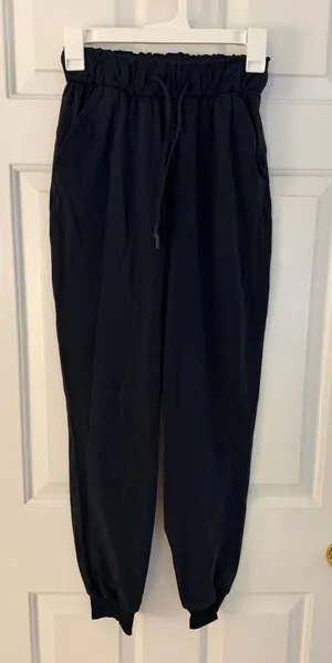 Lululemon Joggers thumbnail 1