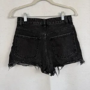 Zara Womens High Waisted Distressed Denim‎ Shorts Black Button Fly Size 2 thumbnail 3
