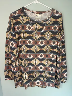 Sew in Love Southwest Aztec Native Print Long Sleeve Pullover Size Small thumbnail 1