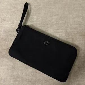 Lululemon Double Zipper Compartment Wristlet Black thumbnail 1