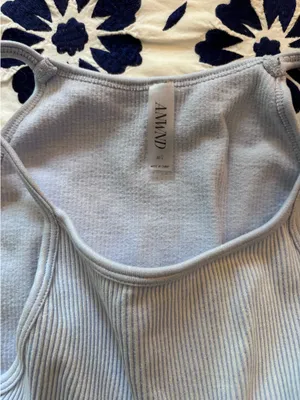 Aritzia Workout top thumbnail 2