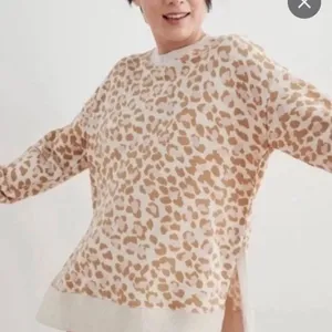 Aerie leopard oversized cozy sweater size xs thumbnail 1