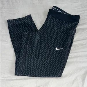 Nike Black Performance Leggings with Textured Pattern‎ Size Medium thumbnail 1
