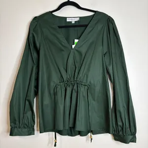 INCLAN STUDIO Magnolia‎ Top Hunter Green Long Sleeve V Neck Size L thumbnail 1