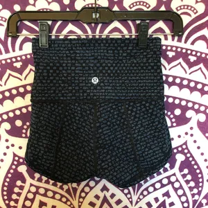 Lululemon High Waisted Wunder Shorts thumbnail 4