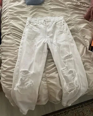 American Eagle White Ripped Jeans thumbnail 3