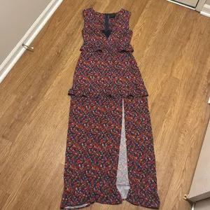 Nightwalker Elsa Red Floral Print Slit Maxi Dress thumbnail 2