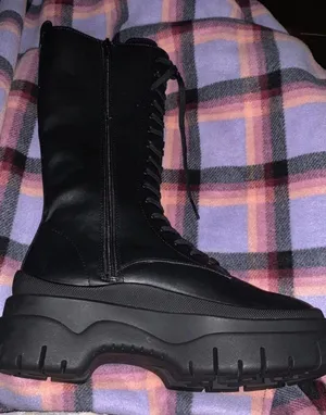 H&M High Lace Up Boots thumbnail 1