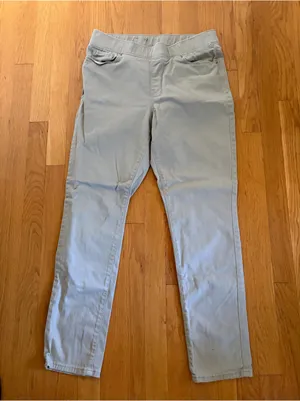 Levi’s Tan Elastic Waist Jeans Size 12 thumbnail 1