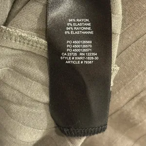 Aritzia/Wilfred Free Only Turtleneck - Green in Size XS thumbnail 6