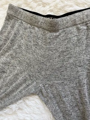 American Eagle lightweight joggers  thumbnail 2
