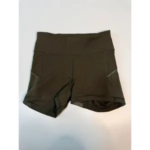 Short lululemon women sz 6 thumbnail 6