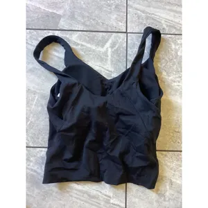 Quince NWOT Ultra-Form V-Neck Cropped Tank Black XS LB48920-ATG001-36949 thumbnail 5