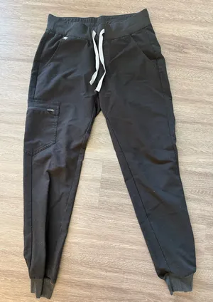 FIGS Scrub Pants thumbnail 1