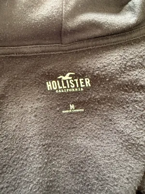 Cropped Hollister Zip-Up Hoodie thumbnail 6