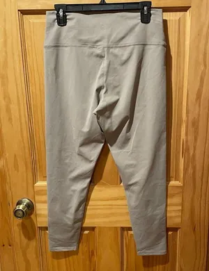 Danskin High rise super soft women’s leggings size L NWOT thumbnail 2