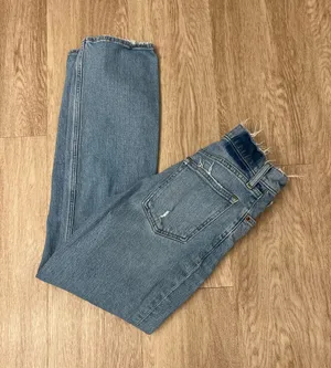abercrombie & fitch jeans  thumbnail 1